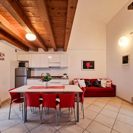 Daire Two-level For Eight Guests With Terraces *